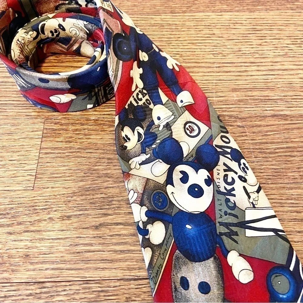 Disney | Atlas Design - Swedish Men’s 100% Silk Mickey Mouse Tie One Size